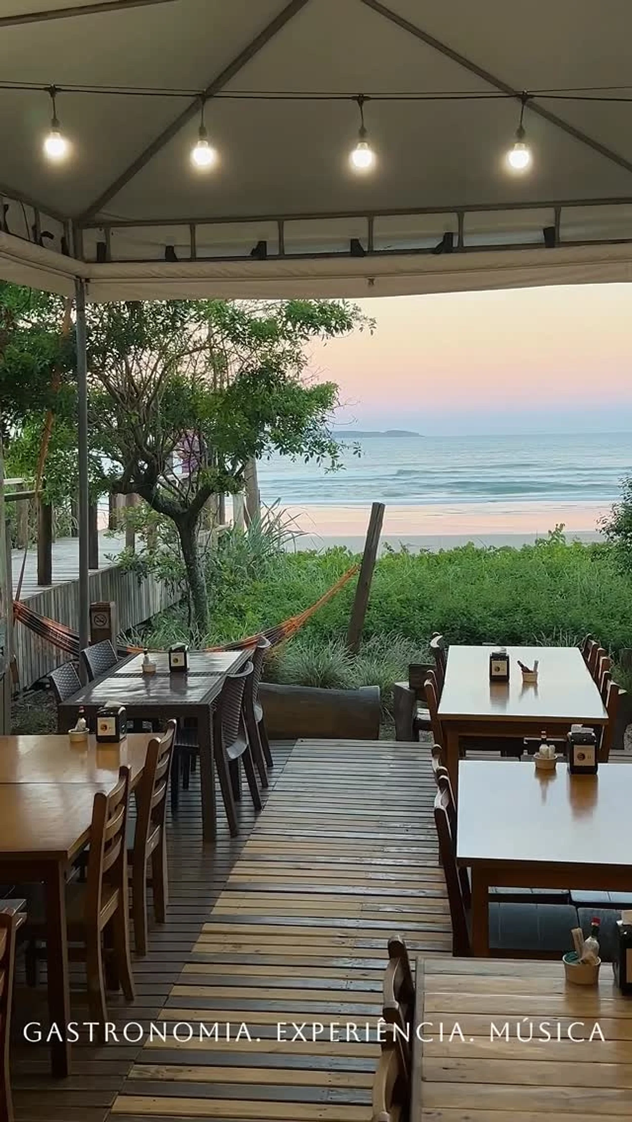 Canto do Macuco — Praia de Mariscal, Bombinhas