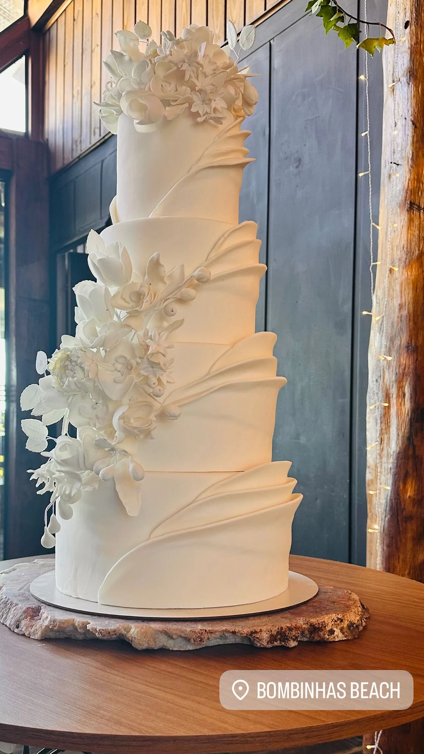 Macuco Restaurante & Eventos — Praia de Canto Grande, Bombinhas