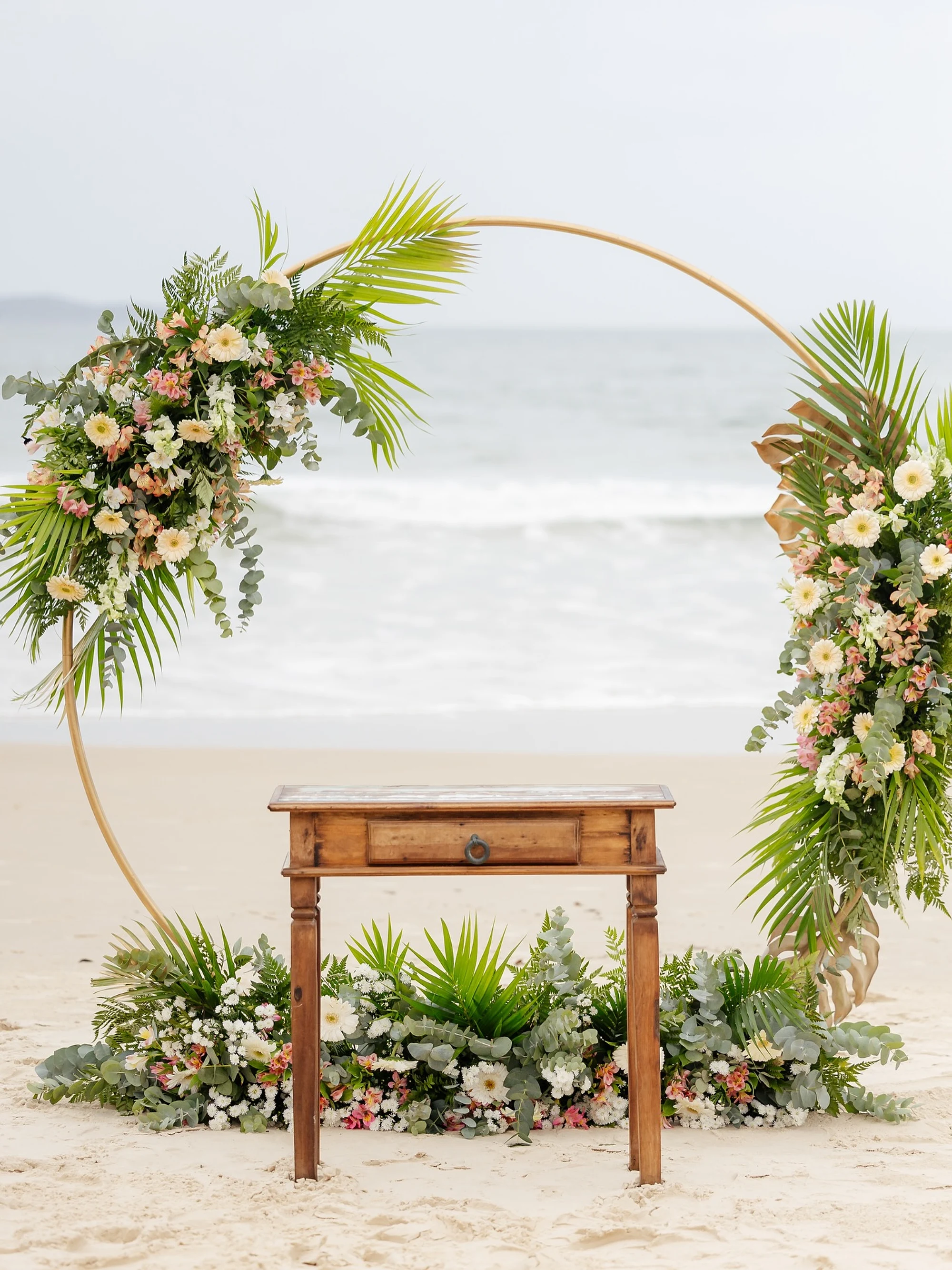 Macuco Restaurante & Eventos — Praia de Canto Grande, Bombinhas