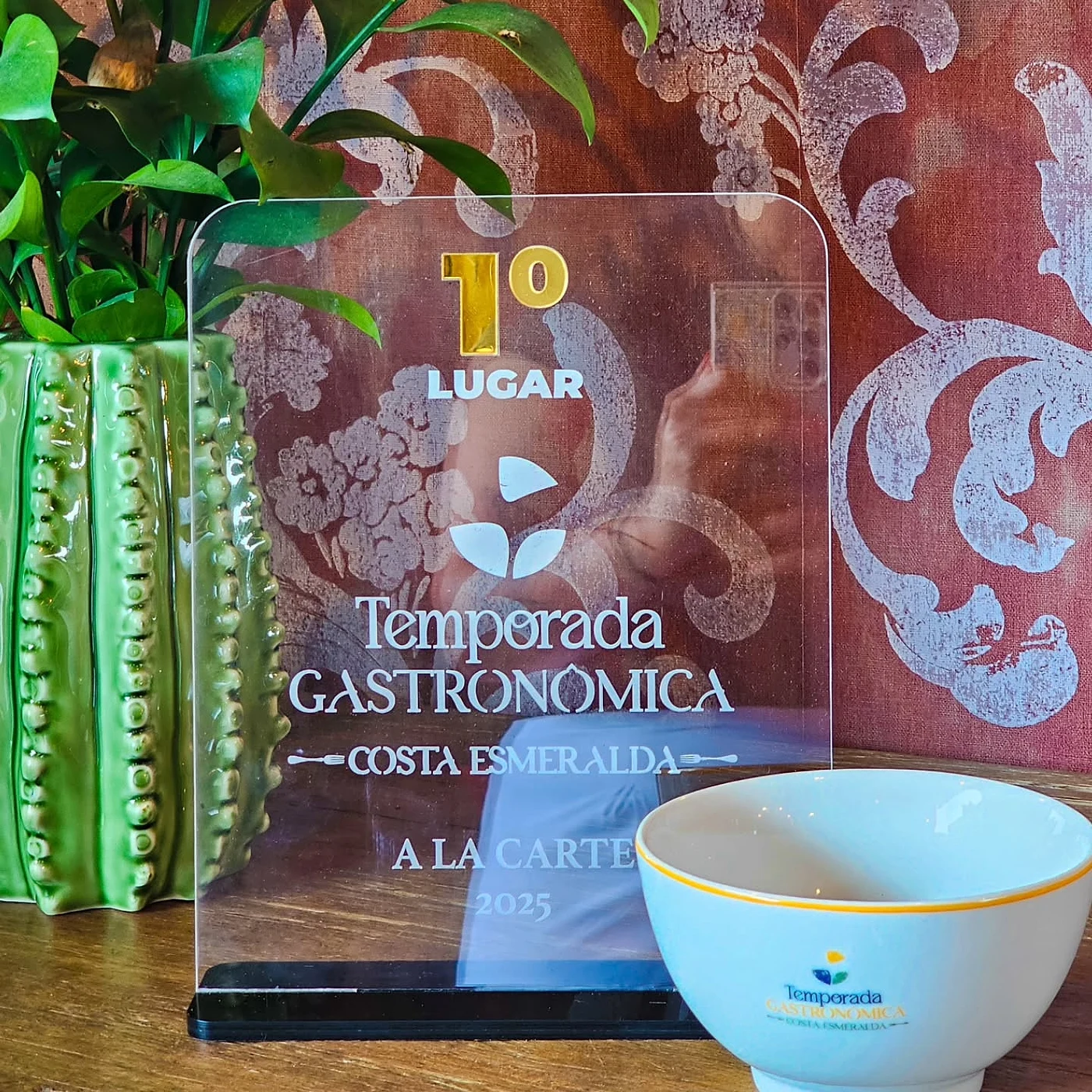 Troféu 1º lugar — Temporada Gastronômica da Costa Esmeralda 2025